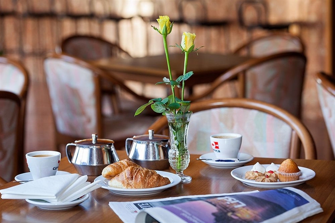 Imagen del bar/restaurante del Hotel Panoramica Garden. Foto 5