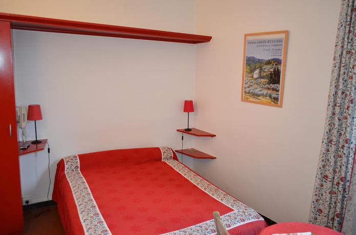 Imagen de la habitación del Hotel Panoramique César. Foto 4