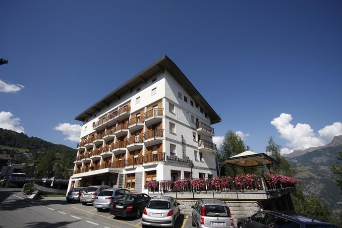 Imagen general del Hotel Panoramique, Mongnod. Foto 1