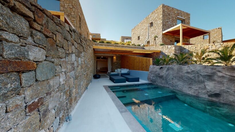 Imagen de la habitación del Hotel Panormos Bay Suites. Foto 17