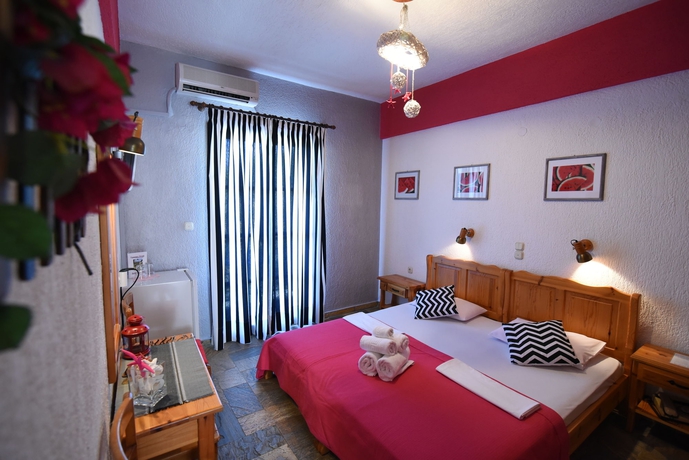 Imagen de la habitación del Hotel Panormos Beach Skopelos. Foto 4