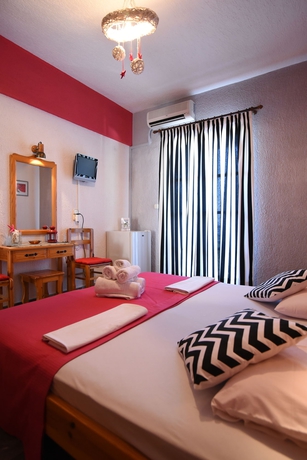 Imagen de la habitación del Hotel Panormos Beach Skopelos. Foto 5