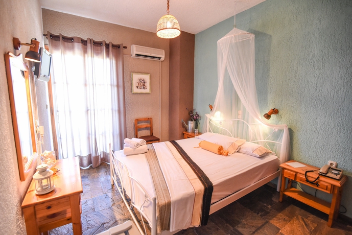 Imagen de la habitación del Hotel Panormos Beach Skopelos. Foto 6