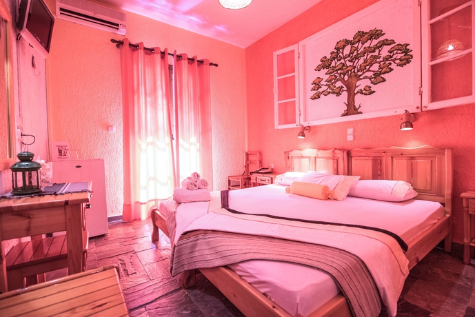 Imagen de la habitación del Hotel Panormos Beach Skopelos. Foto 7