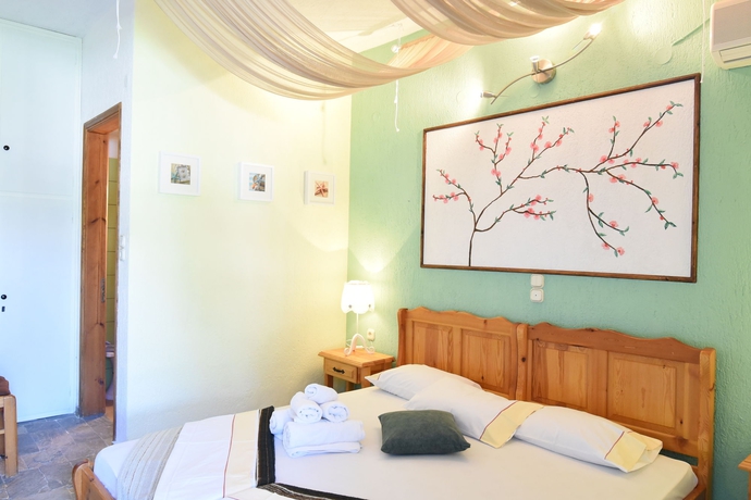 Imagen de la habitación del Hotel Panormos Beach Skopelos. Foto 9