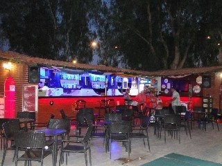 Imagen del bar/restaurante del Hotel Panormos. Foto 2