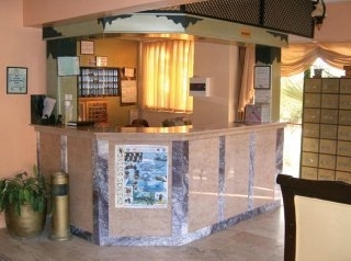 Imagen de los interiores del Hotel Panormos. Foto 7