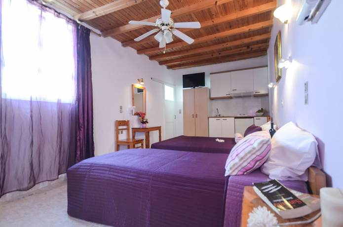 Imagen de la habitación del Hotel Panormos, Naxos. Foto 16