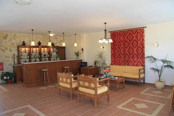 Imagen de los interiores del Hotel Panos Beach. Foto 15