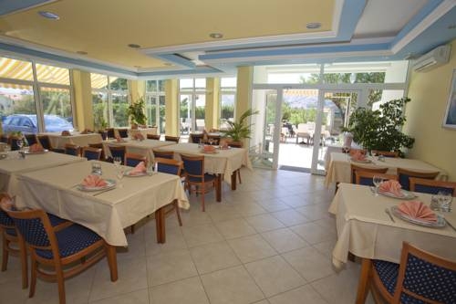 Imagen general del Hotel Pansion Burin. Foto 13