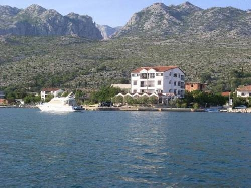 Imagen general del Hotel Pansion Croatia. Foto 1