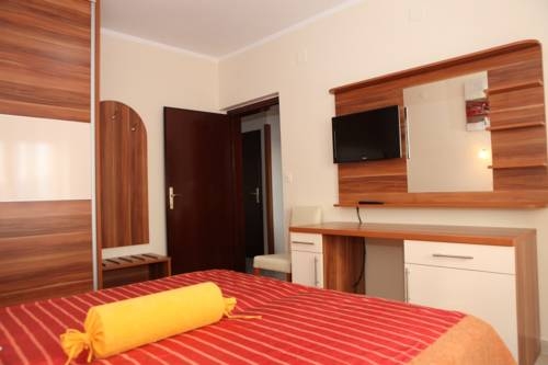 Imagen general del Hotel Pansion Croatia. Foto 7