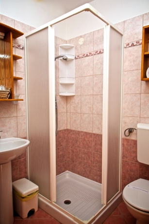Imagen de la habitación del Hotel Pansion Exclusive. Foto 4