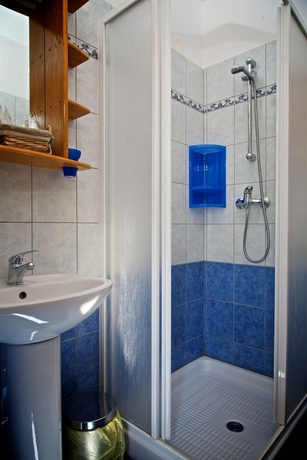 Imagen de la habitación del Hotel Pansion Exclusive. Foto 5