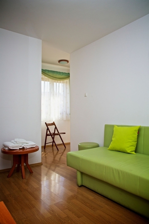 Imagen de la habitación del Hotel Pansion Exclusive. Foto 7