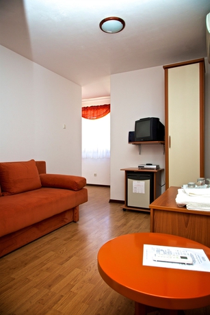 Imagen de la habitación del Hotel Pansion Exclusive. Foto 9