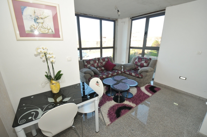 Imagen del bar/restaurante del Hotel Pansion Glory. Foto 4