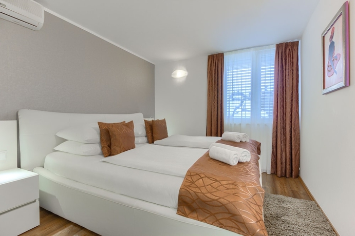 Imagen de la habitación del Hotel Pansion Martin. Foto 10