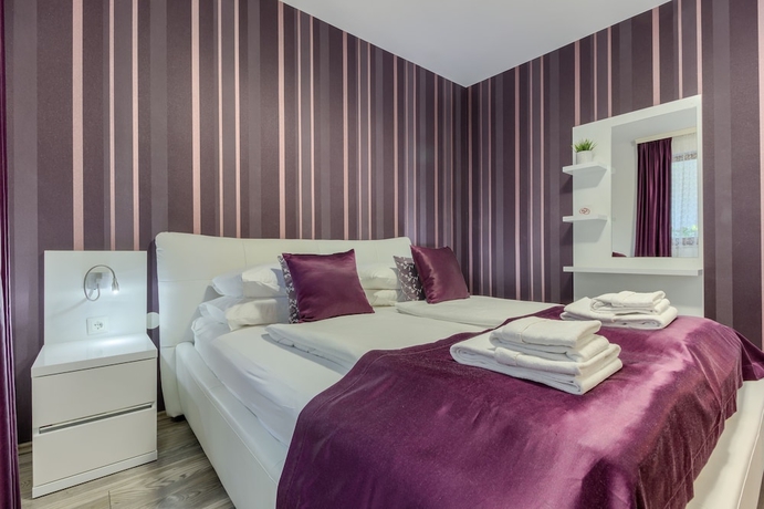 Imagen de la habitación del Hotel Pansion Martin. Foto 12