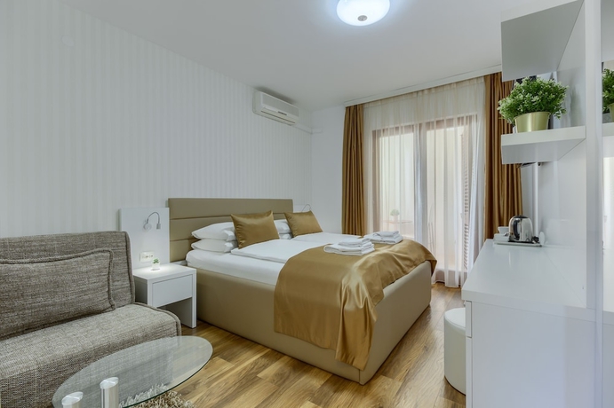 Imagen de la habitación del Hotel Pansion Martin. Foto 18