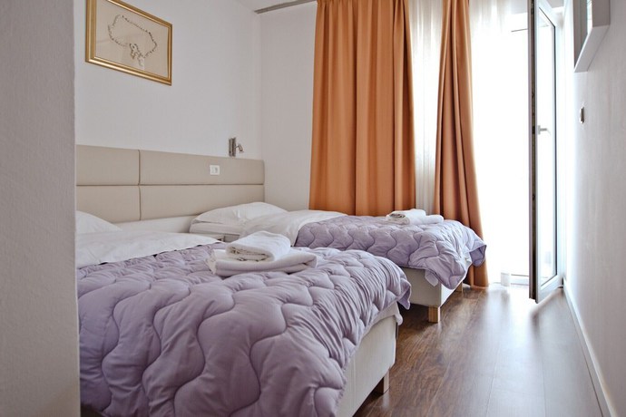 Imagen de la habitación del Hotel Pansion No1. Foto 7