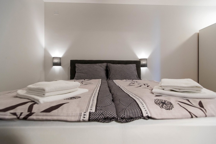 Imagen de la habitación del Hotel Pansion Preza. Foto 15