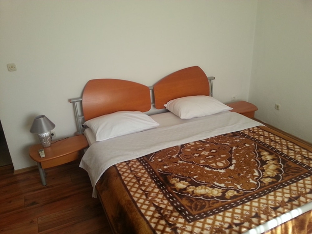 Imagen de la habitación del Hotel Pansion Robi. Foto 4