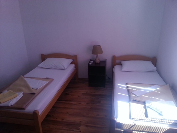 Imagen de la habitación del Hotel Pansion Robi. Foto 5