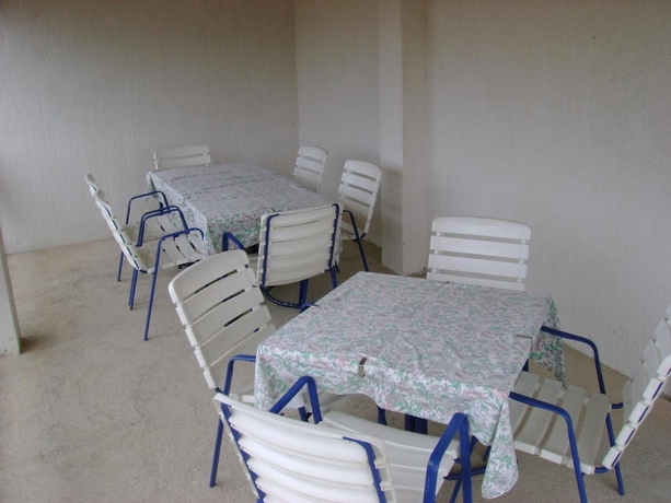 Imagen de la habitación del Hotel Pansion Robi. Foto 17