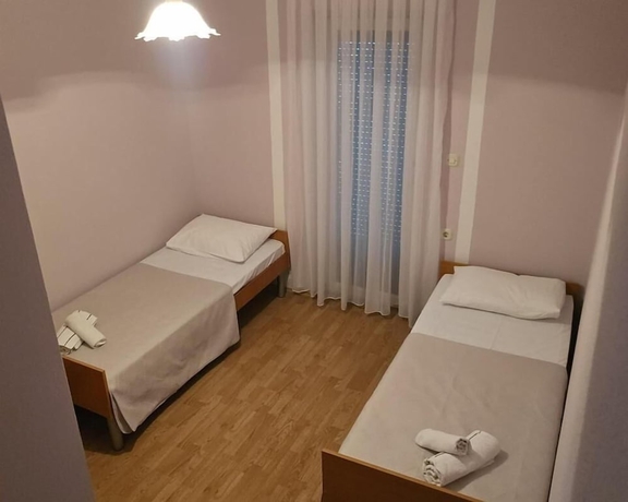 Imagen de la habitación del Hotel Pansion San Pietro. Foto 11