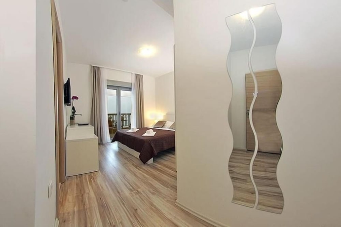 Imagen de los interiores del Hotel Pansion Simic. Foto 13