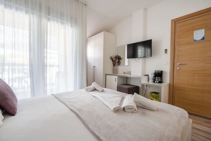 Imagen de la habitación del Hotel Pansion Simic. Foto 11