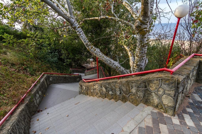 Imagen general del Hotel Pansionat Azov. Foto 11