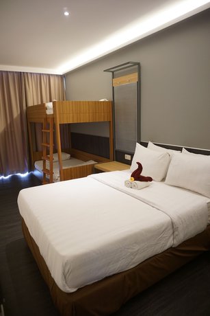 Imagen de la habitación del Hotel Pantes Simpang lima Semarang. Foto 6