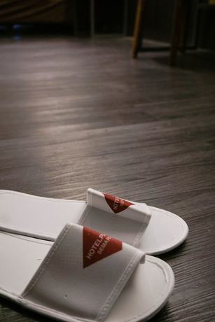 Imagen de la habitación del Hotel Pantes Simpang lima Semarang. Foto 8