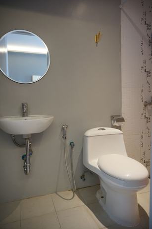 Imagen de la habitación del Hotel Pantes Simpang lima Semarang. Foto 15