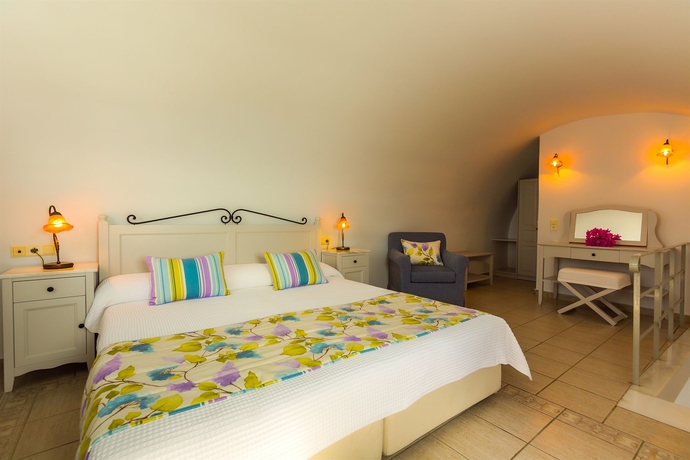 Imagen de la habitación del Hotel Pantheon, Fira. Foto 5