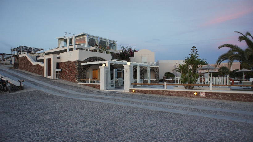 Imagen de la piscina del Hotel Pantheon, Fira. Foto 11