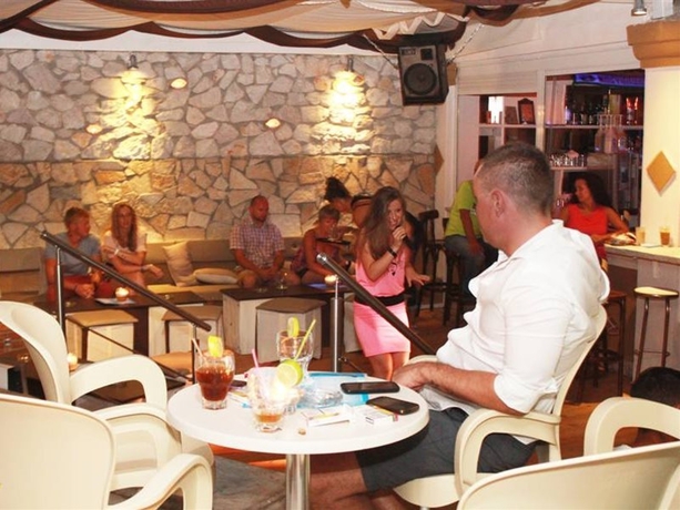 Imagen general del Hotel Pantheon Hall. Foto 6