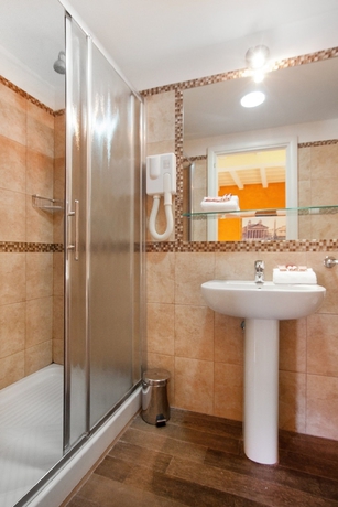 Imagen de la habitación del Hotel Pantheon Inn. Foto 8