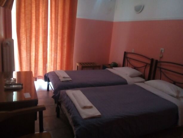 Imagen de la habitación del Hotel Pantheon, Larisa. Foto 19