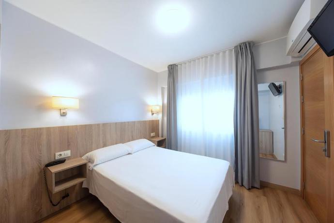 Imagen de la habitación del Hotel Panton. Foto 7