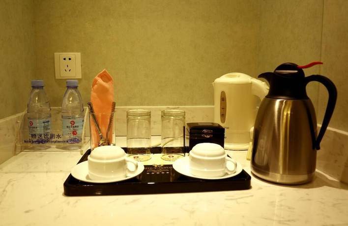 Imagen de la habitación del Hotel Pantower International. Foto 10