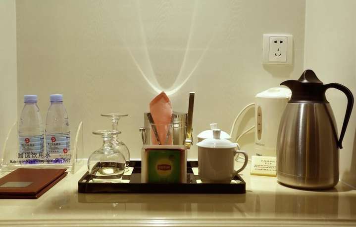 Imagen de la habitación del Hotel Pantower International. Foto 11