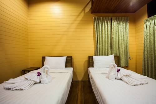 Imagen de la habitación del Hotel Panvaree Resort. Foto 13