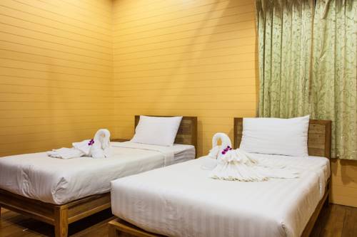 Imagen de la habitación del Hotel Panvaree Resort. Foto 15