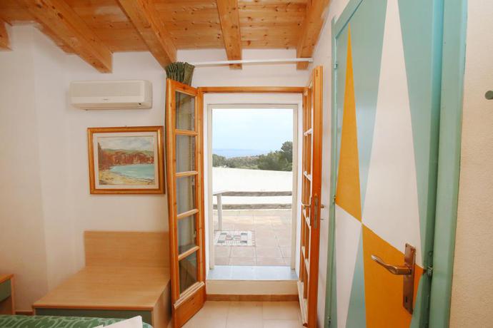 Imagen de la habitación del Hotel Paola, CARLOFORTE. Foto 4