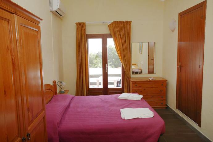Imagen de la habitación del Hotel Paola, CARLOFORTE. Foto 11
