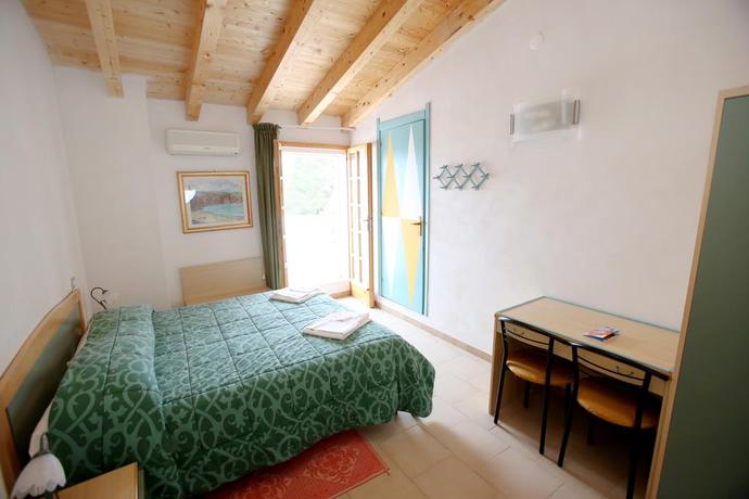 Imagen de la habitación del Hotel Paola, CARLOFORTE. Foto 12