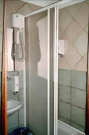 Imagen de la habitación del Hotel Paola, Mil&aacute;n. Foto 13